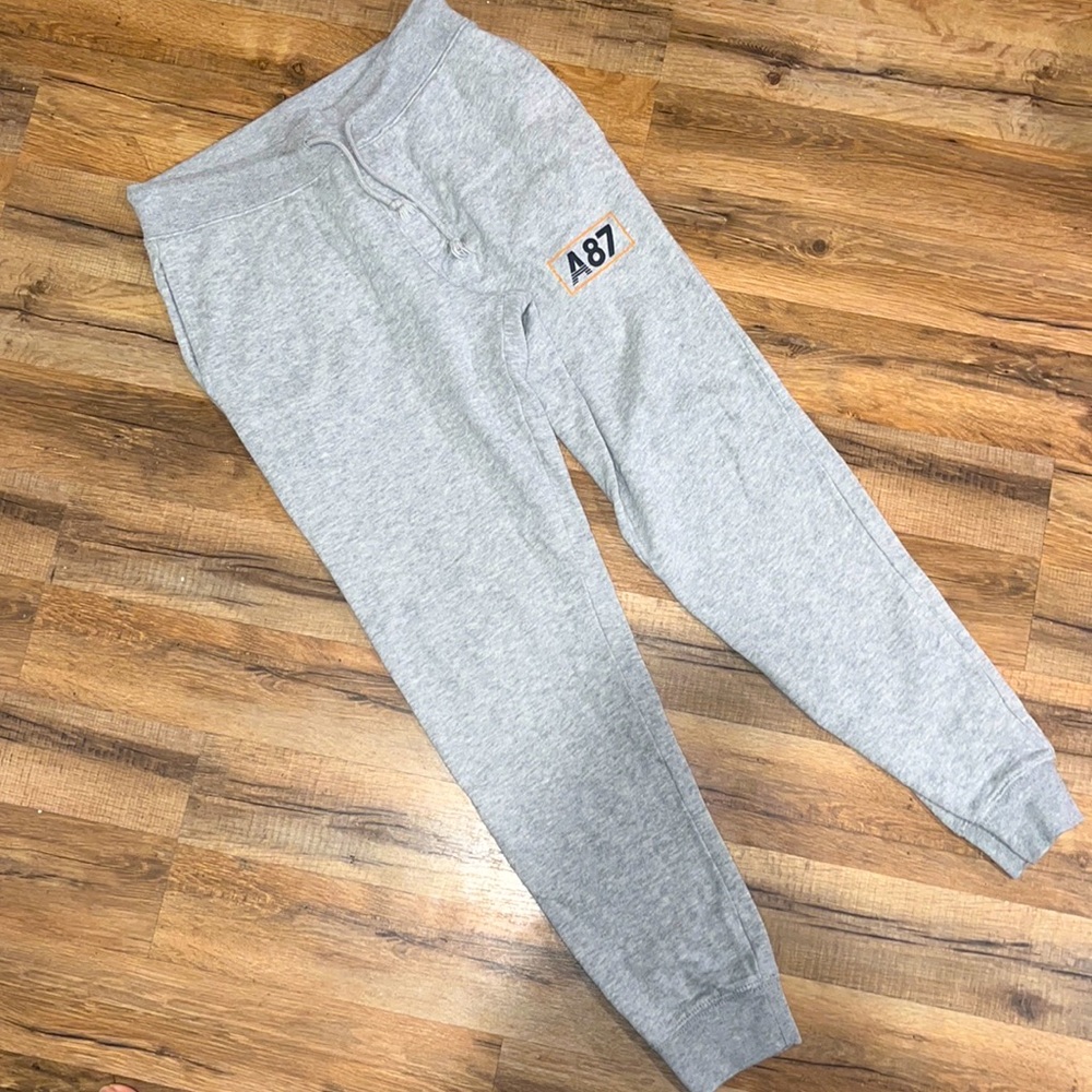 Girls grey sweatpants